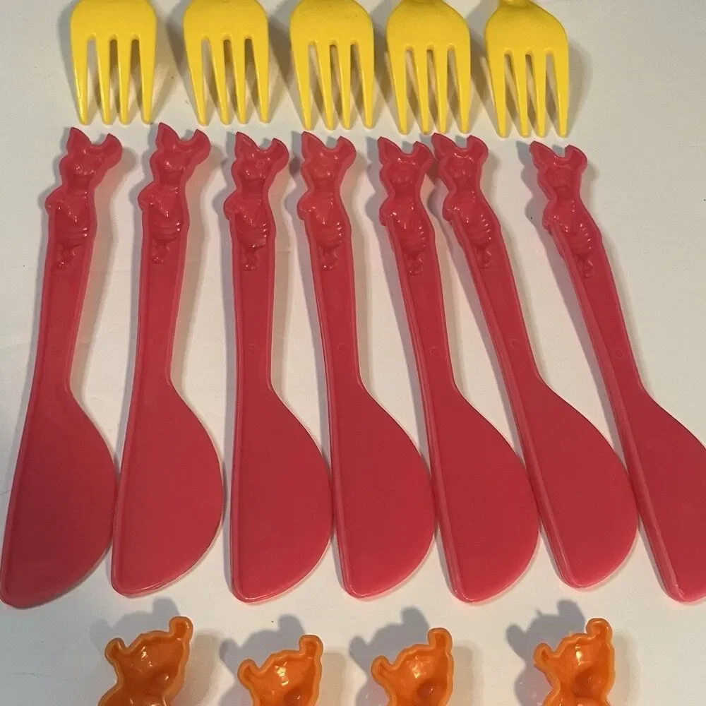 Hefty Zoo Pals Utensils Pooh, Tiger, Piglet Lot Of 16 Kids Plasticware
